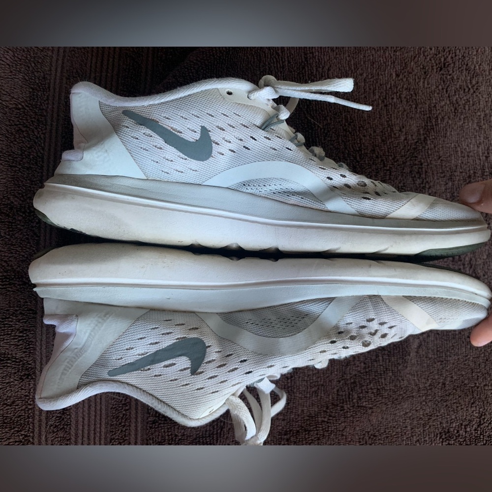 Nike Flex 2017 Run Athletic Shoes White Gray Low Top Running - Women’s Size 6.5 - Picture 7 of 12